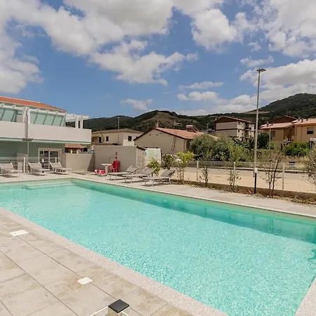Sm Coghinas - Duplex With Pool View Near Beaches Appartement Santa Maria